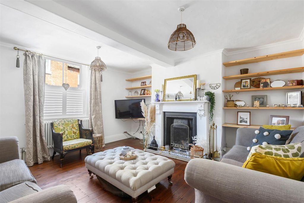 Property photo 3 of 23 56 Church St-Hi-8