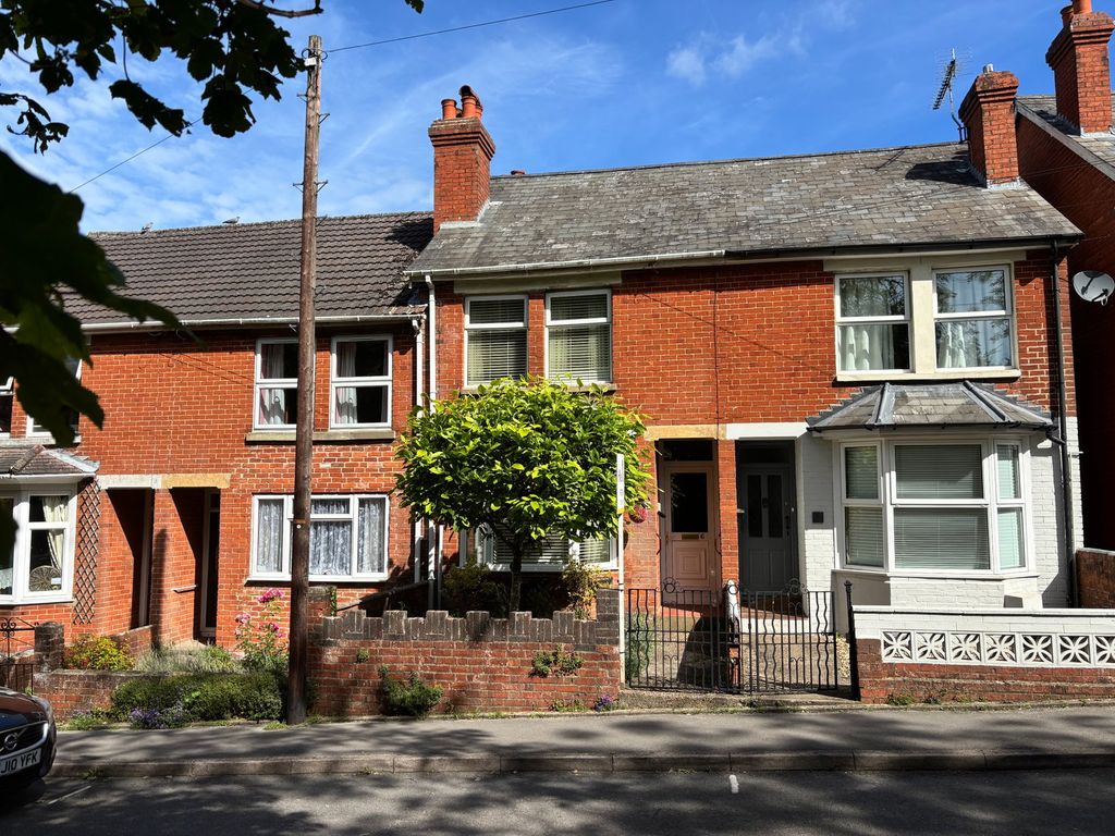 Property photo 1 of 12