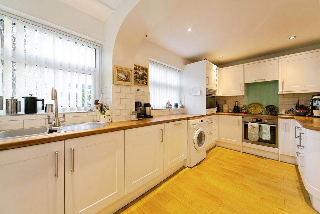 Property photo 2 of 32 Kitchen