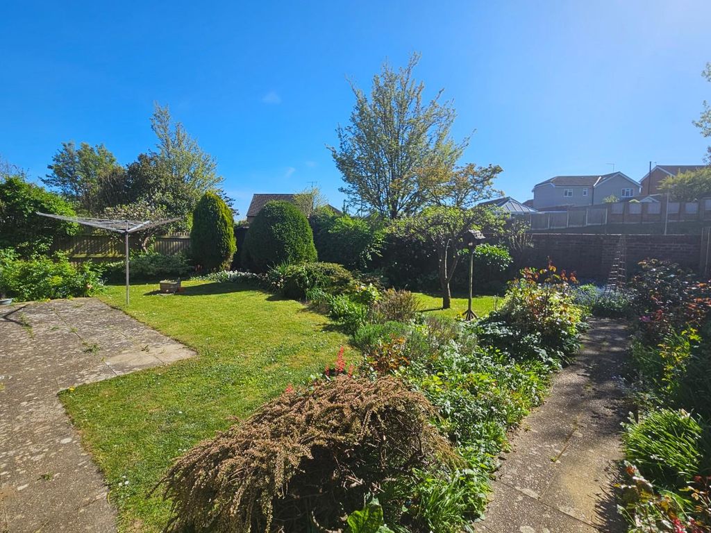 Property photo 1 of 16 Garden