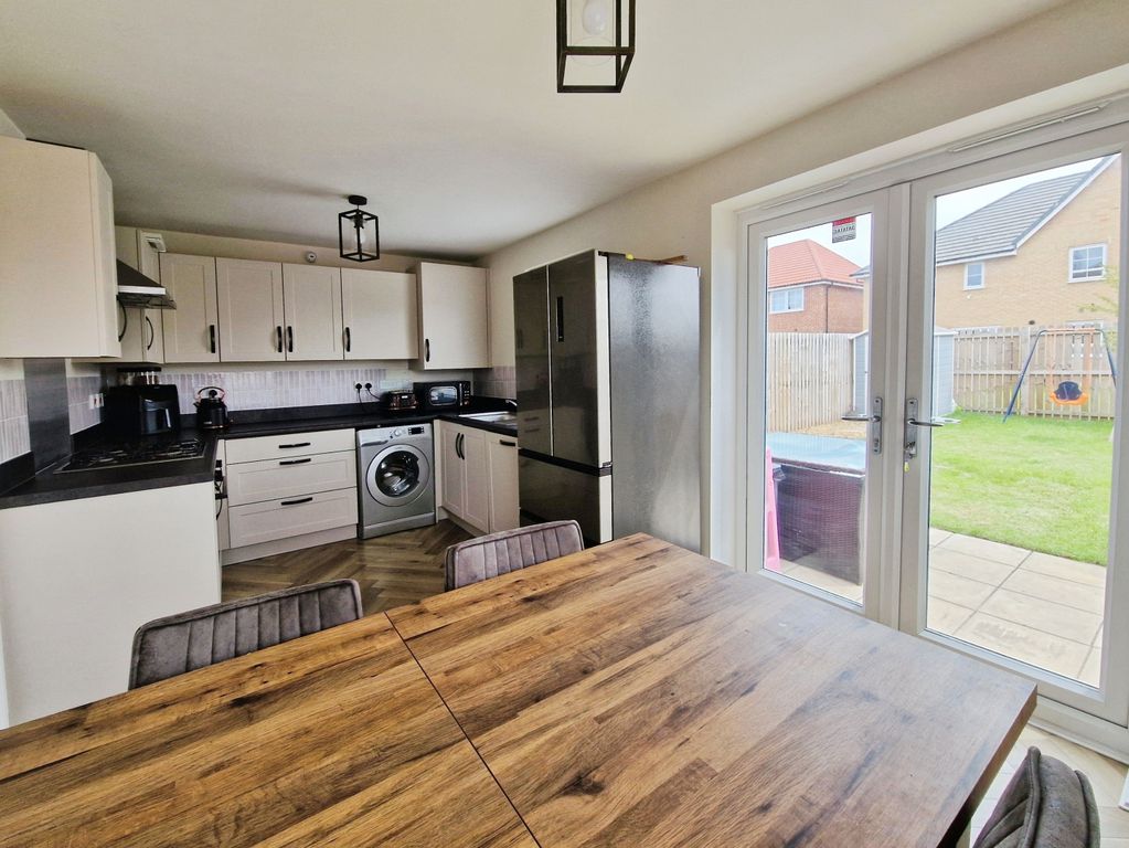 Property photo 3 of 20 D38F9E29-1000057274