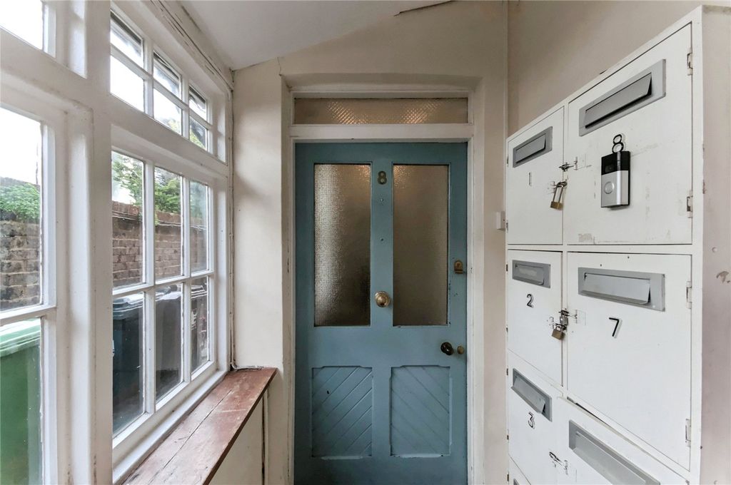 Property photo 3 of 8 Picture No. 17