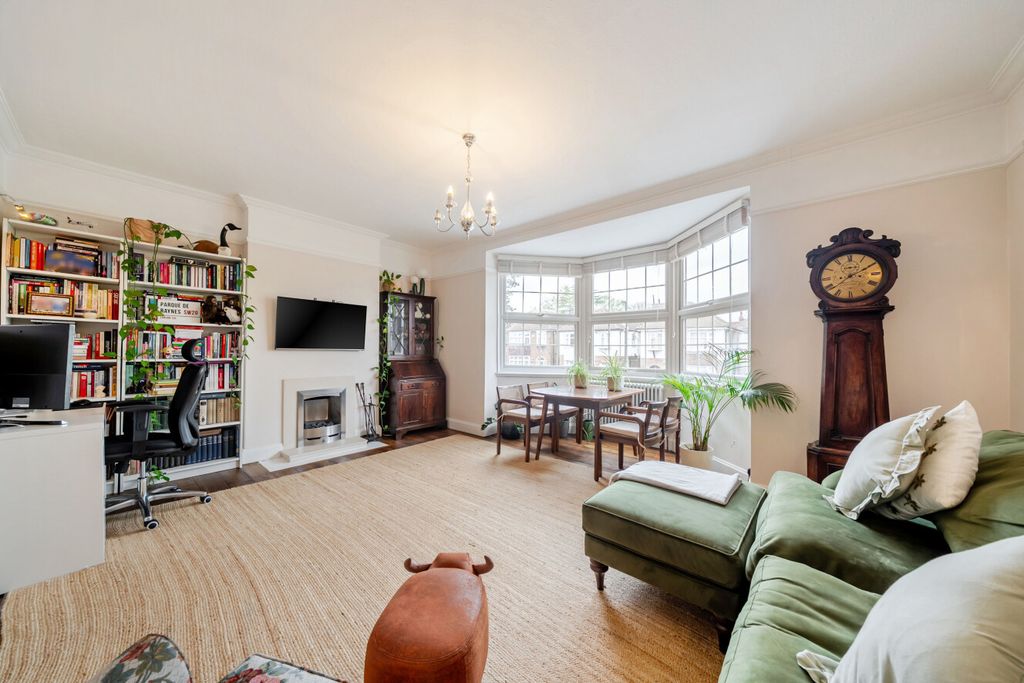 Property photo 2 of 11 1447220-12-69E213...