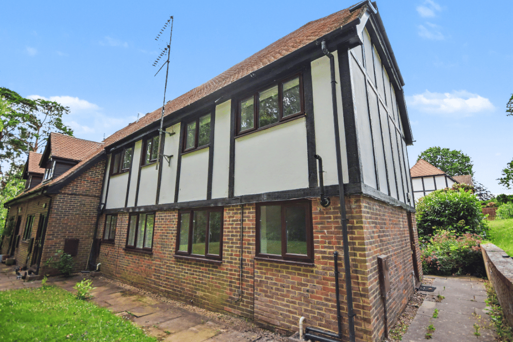 Property photo 1 of 6