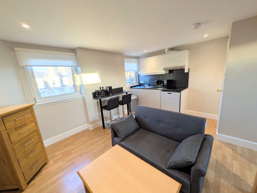 Property photo 2 of 7 Photo 2