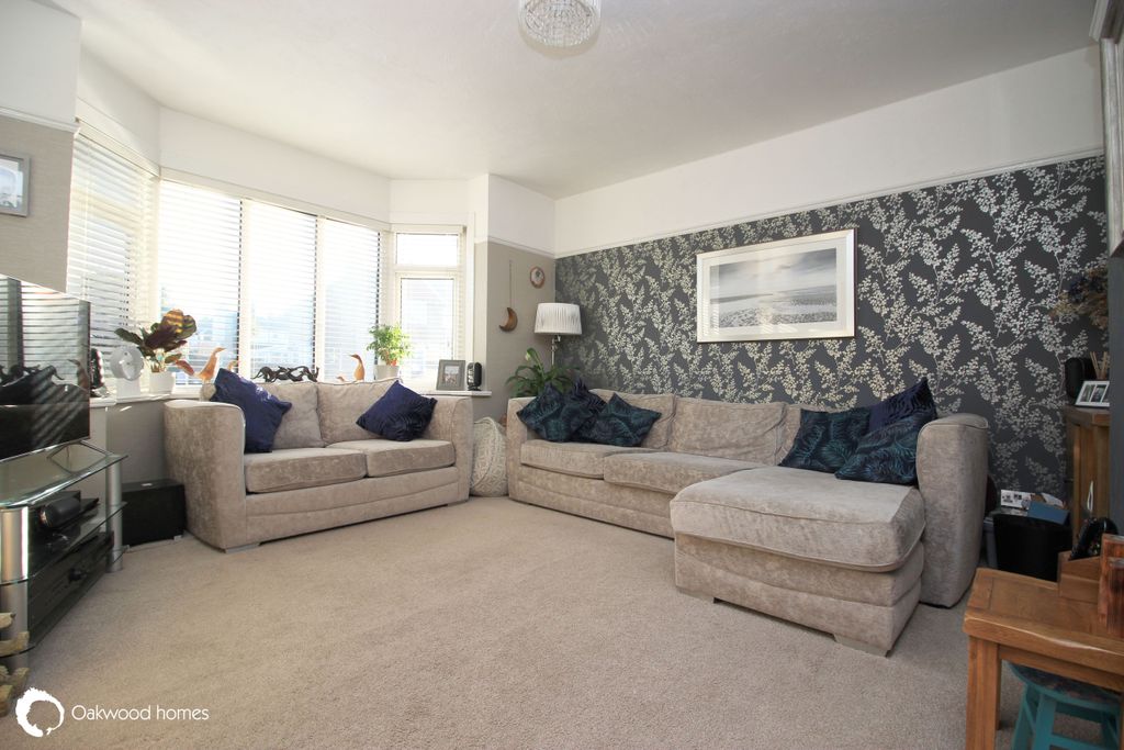 Property photo 3 of 20 P