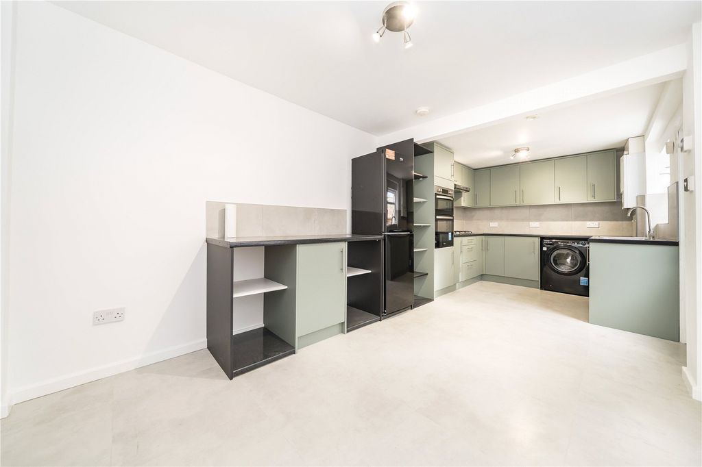 Property photo 2 of 11 Picture No. 03