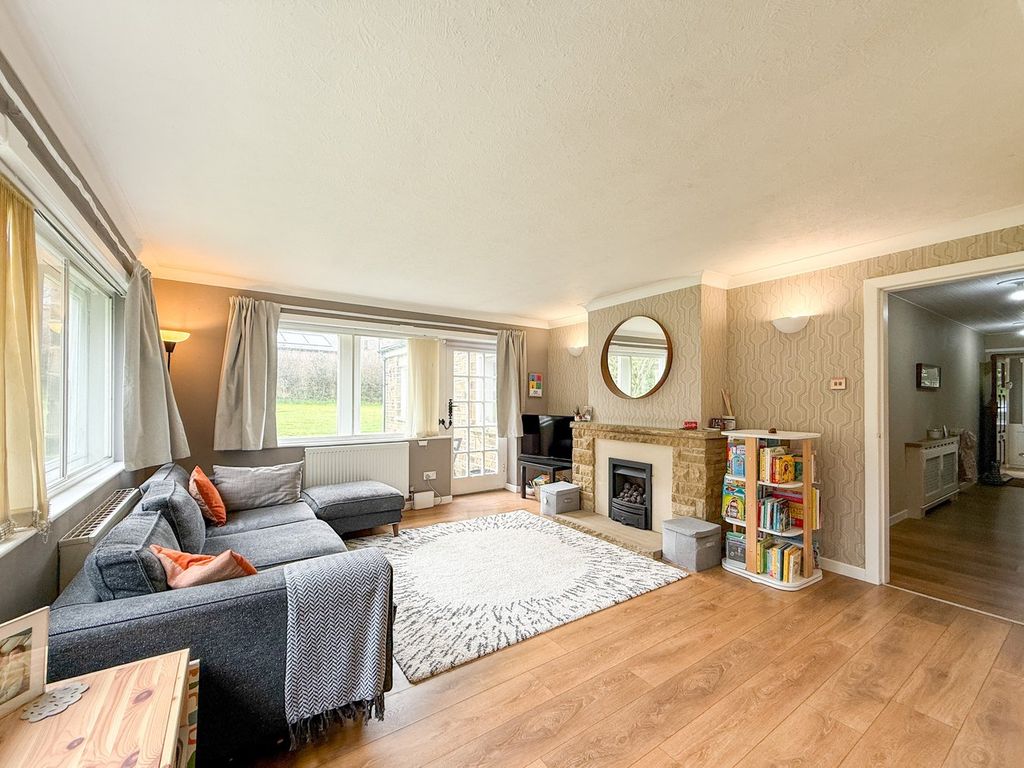 Property photo 3 of 26