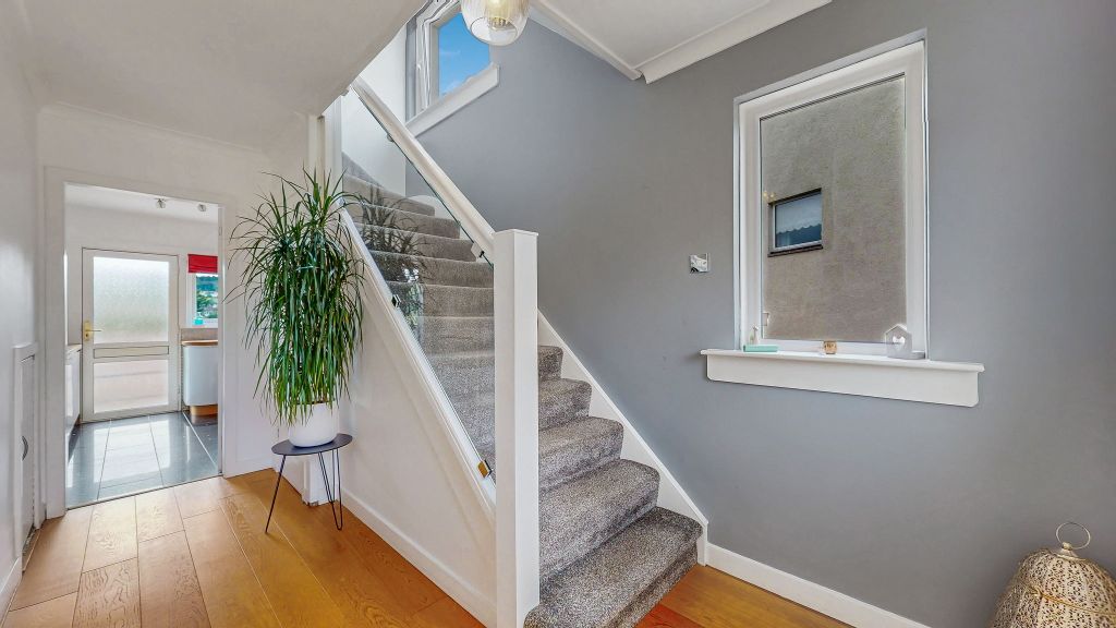 Property photo 2 of 40
