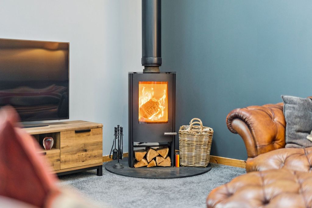 Property photo 3 of 44