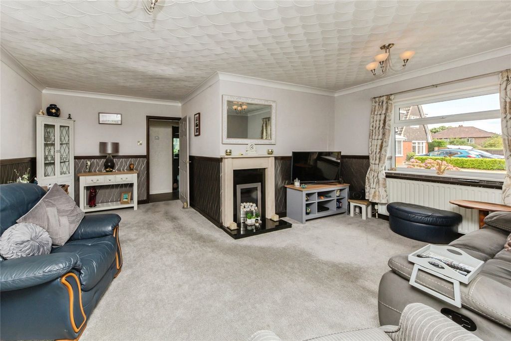 Property photo 2 of 17 Picture No. 01