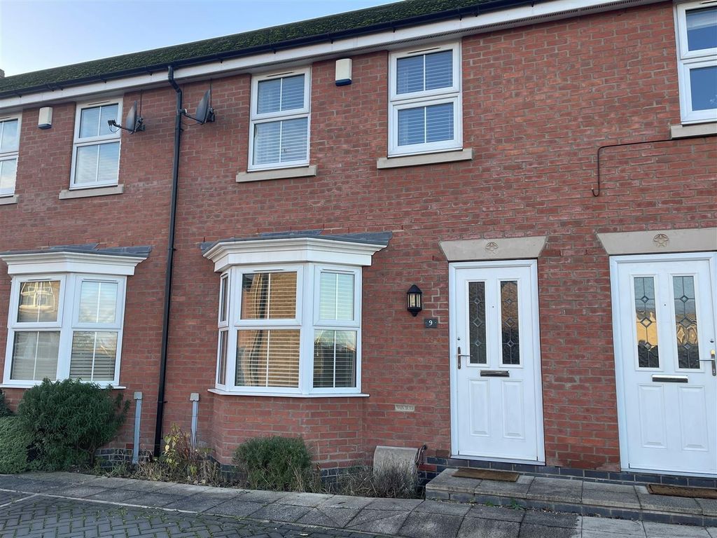 Property photo 1 of 8 Charming Brick Terraced Home With Large Windows...