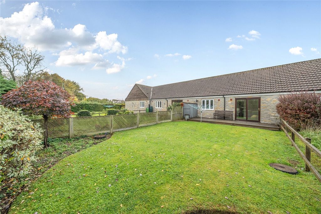 Property photo 2 of 17 Picture No. 34