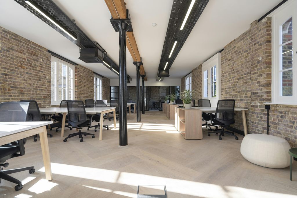 Property photo 1 of 11 MC42211935Hr.Jpg