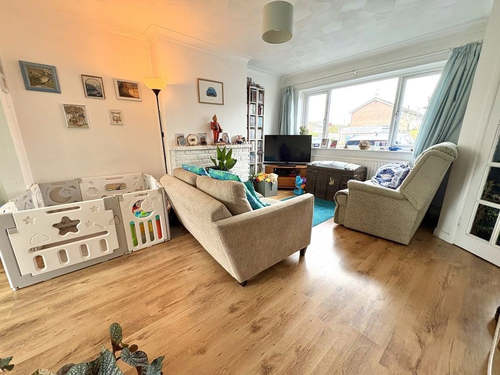 Property photo 2 of 19