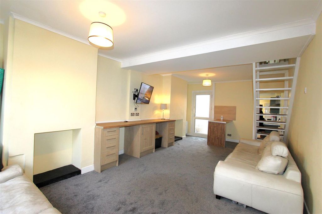 Property photo 2 of 16 2.Jpg