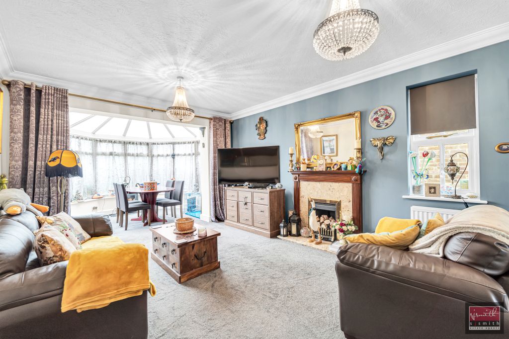 Property photo 2 of 17 Dsc01133