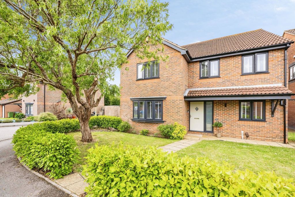 Property photo 1 of 35