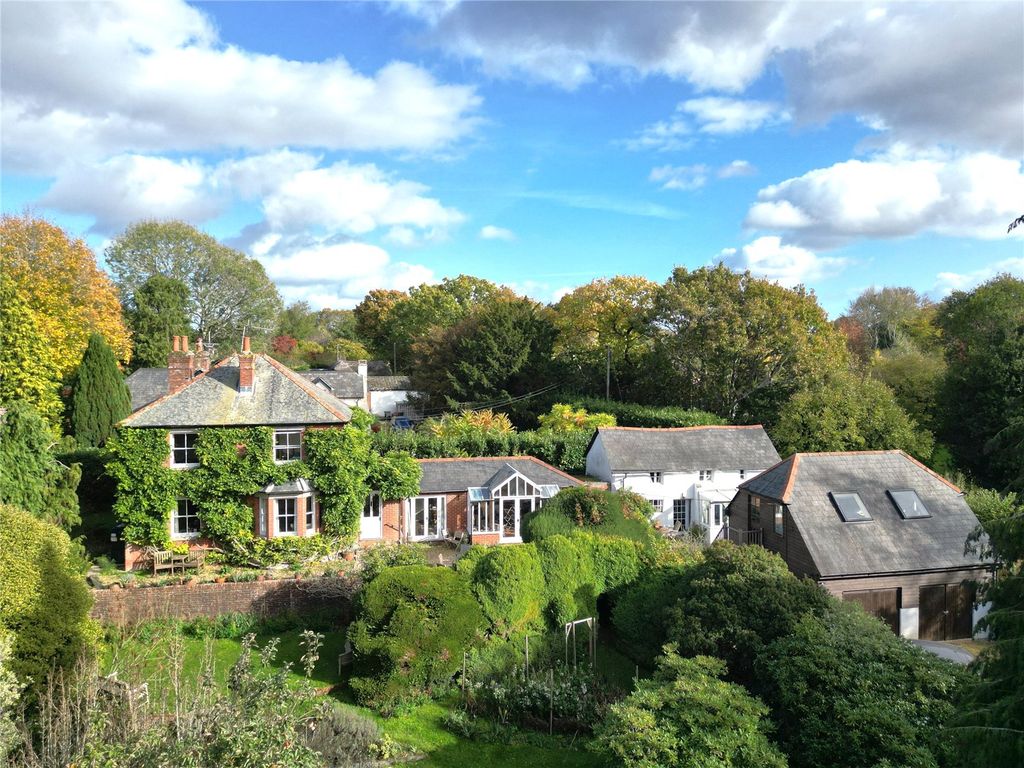 Property photo 1 of 25 House