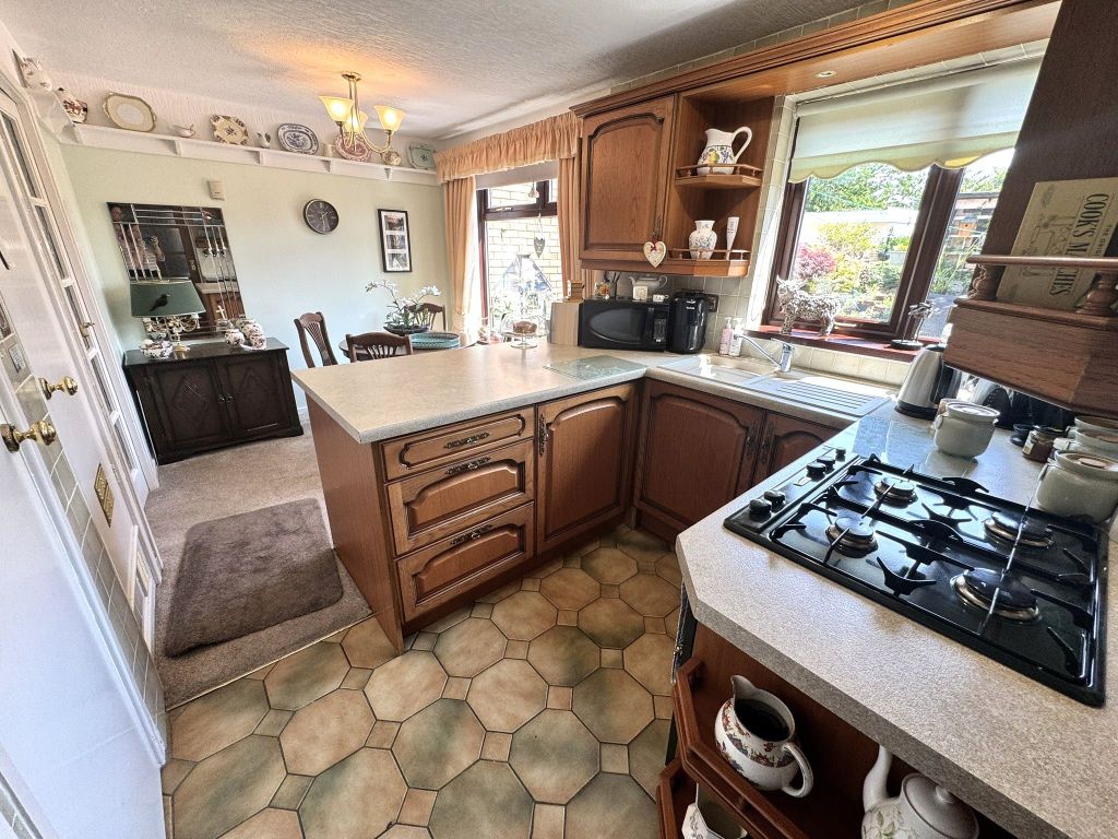 Property photo 3 of 18