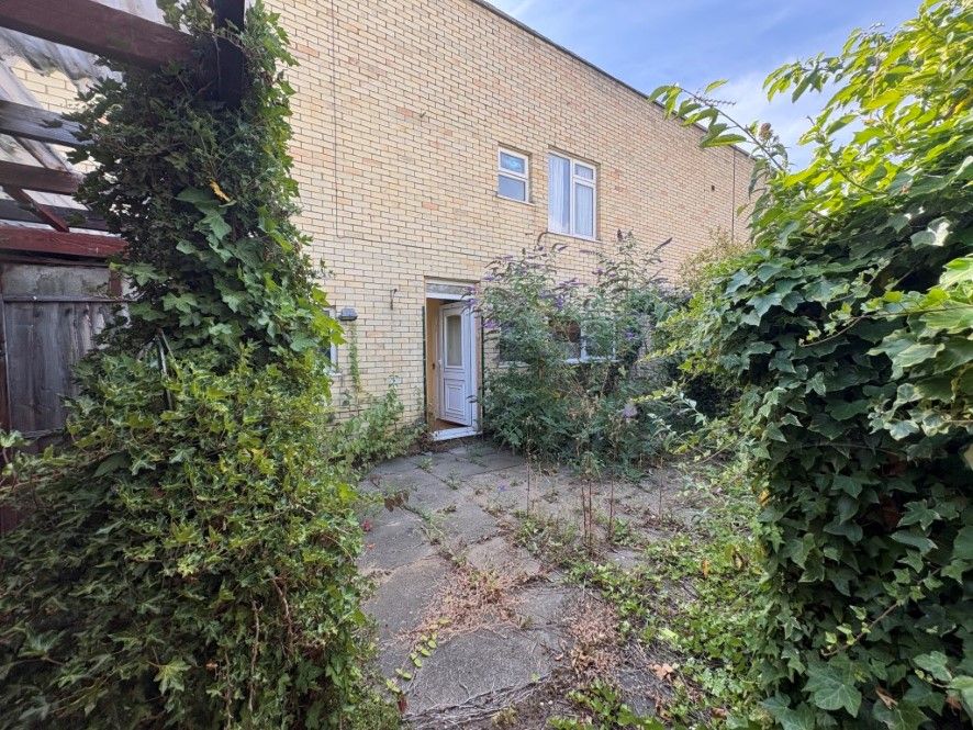 Property photo 3 of 10