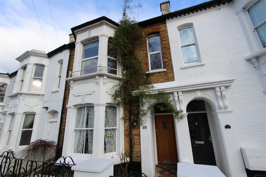 Property photo 1 of 10
