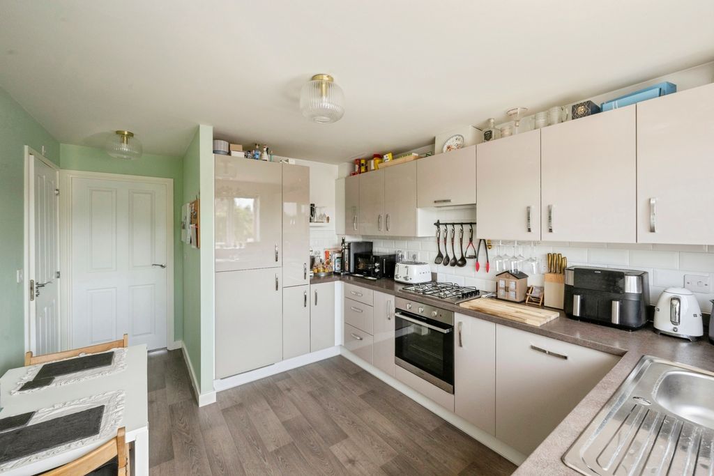 Property photo 3 of 20 Pbox-Img.Jpg