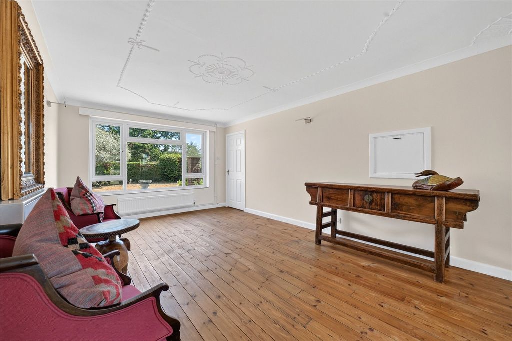 Property photo 2 of 30 Living Room