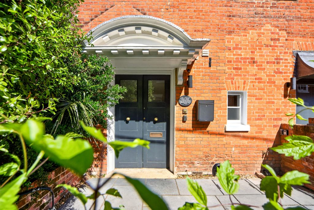 Property photo 1 of 23 Pbox-Img.Jpg