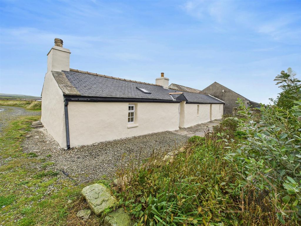 Property photo 2 of 42