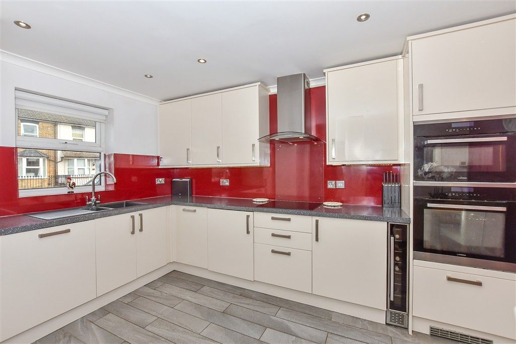 Property photo 1 of 9 Kitchen/ Diner