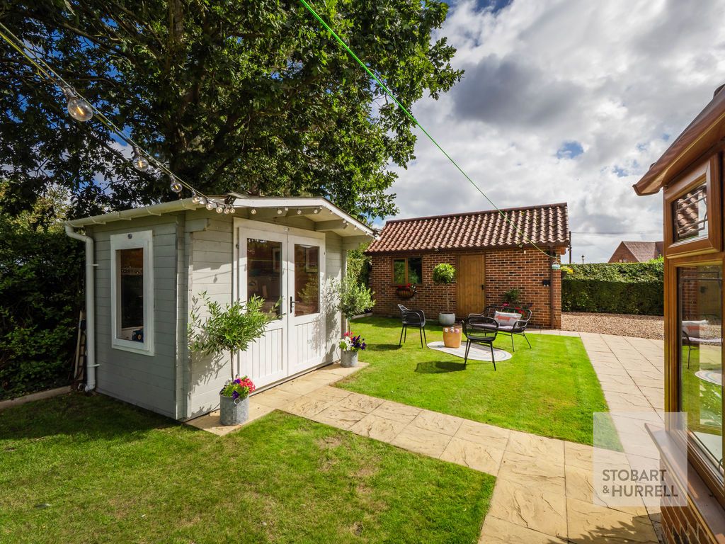 Property photo 3 of 30 Garden Studio