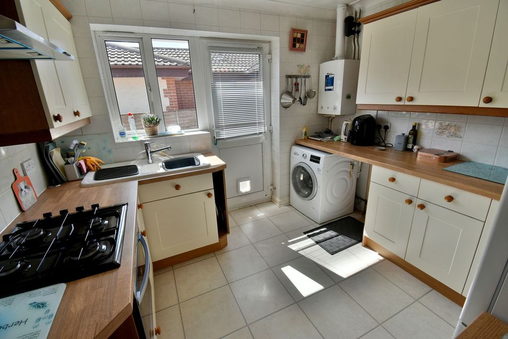 Property photo 2 of 14