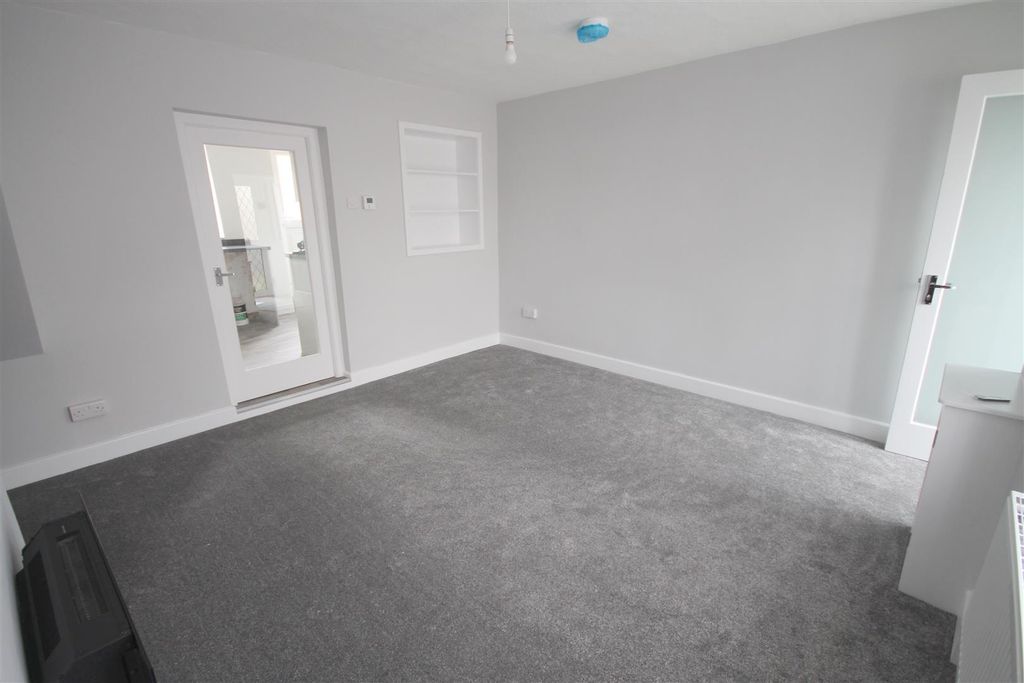 Property photo 3 of 14 Lounge 1.Jpg