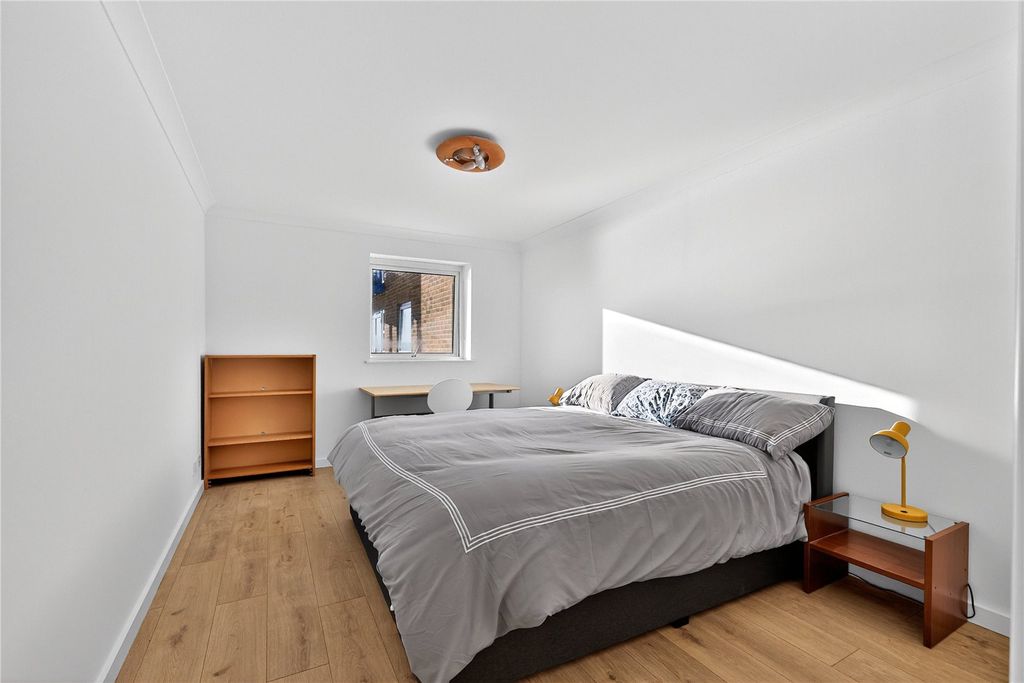 Property photo 3 of 19 Bedroom