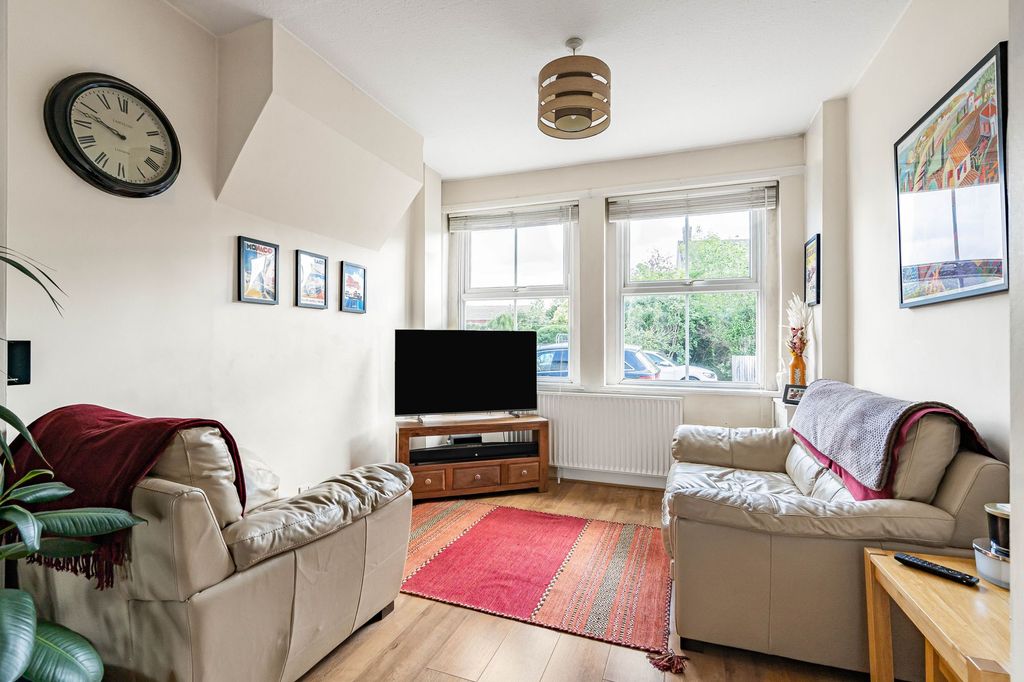 Property photo 2 of 12