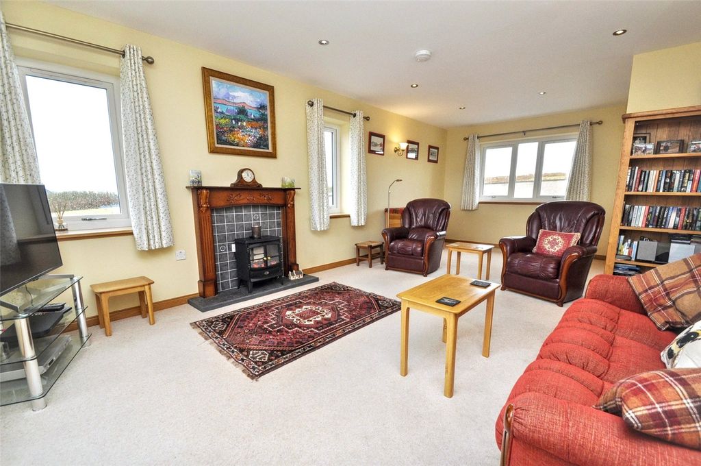 Property photo 2 of 30 Living Room (1)