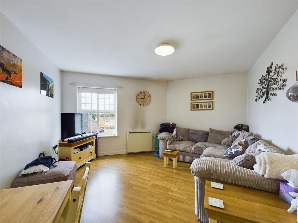 Property photo 3 of 7