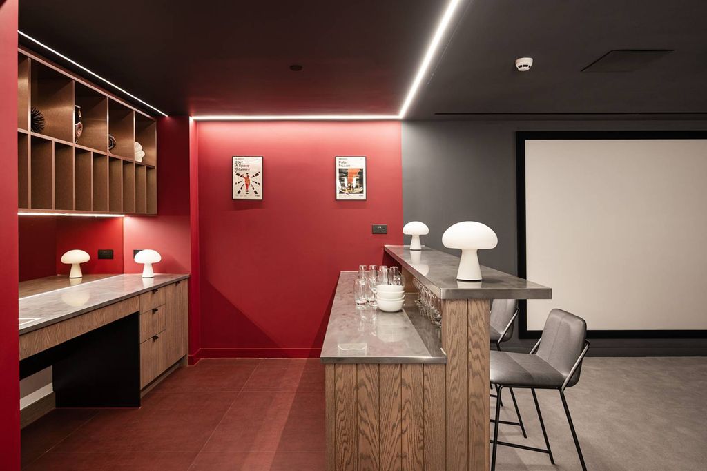 Property photo 1 of 44