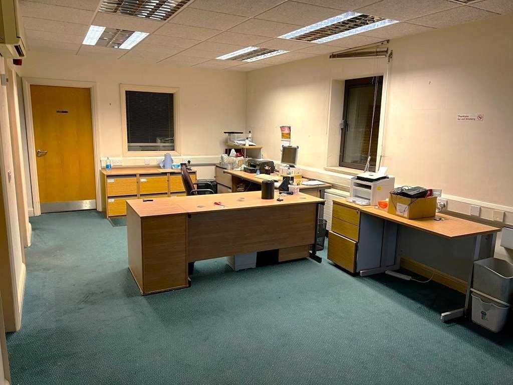 Property photo 2 of 8 Ground Floor Office