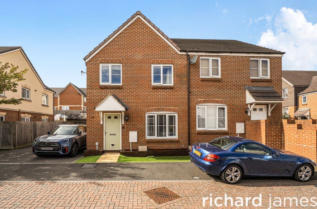 Property photo 1 of 14 805c1E6d21Da46A3B58Aefdfc2Afdf29
