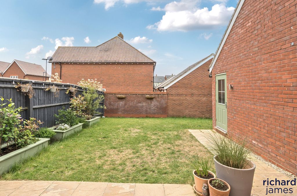 Property photo 2 of 16 Ea994A11100A4Eeebbb3Afca8E33Dd0E