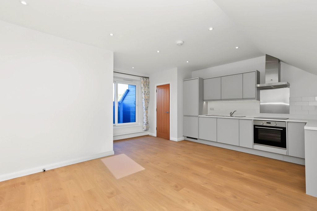 Property photo 3 of 6 339660