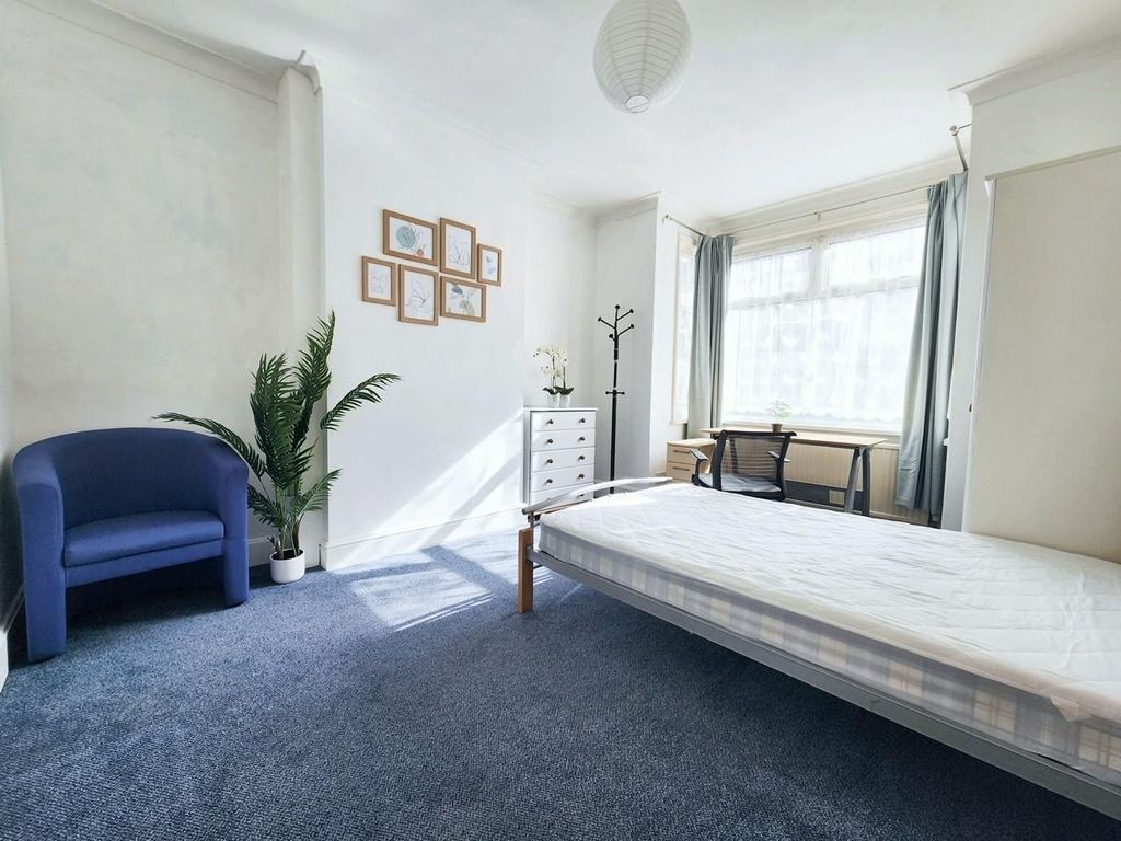 Property photo 3 of 16 Thumbnail_20240823_093612 (1) (1) (1) (1).Jpg