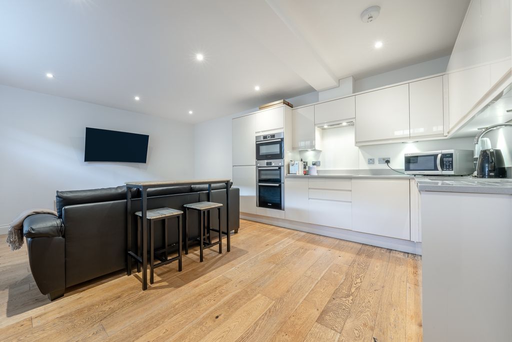 Property photo 1 of 12 Kitchen 