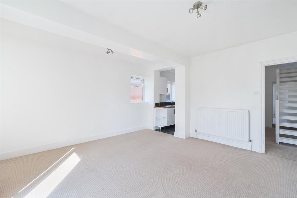 Property photo 1 of 12 Endsleigh Road(8).Jpg