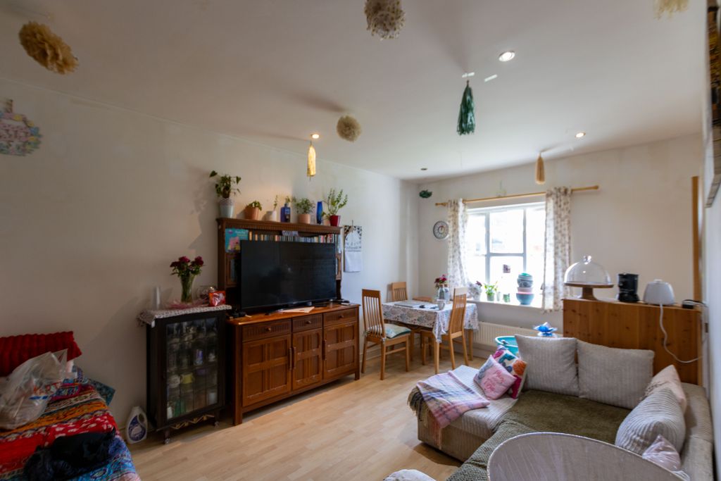 Property photo 2 of 8 Img_2850_1
