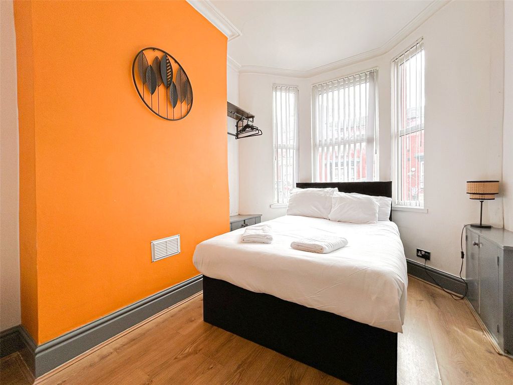 Property photo 2 of 8 Picture No. 06