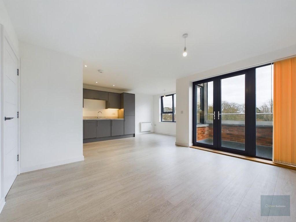 Property photo 3 of 10 Open Plan Living/Kit