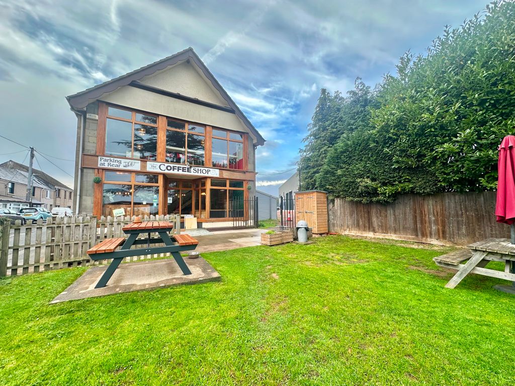 Property photo 1 of 24